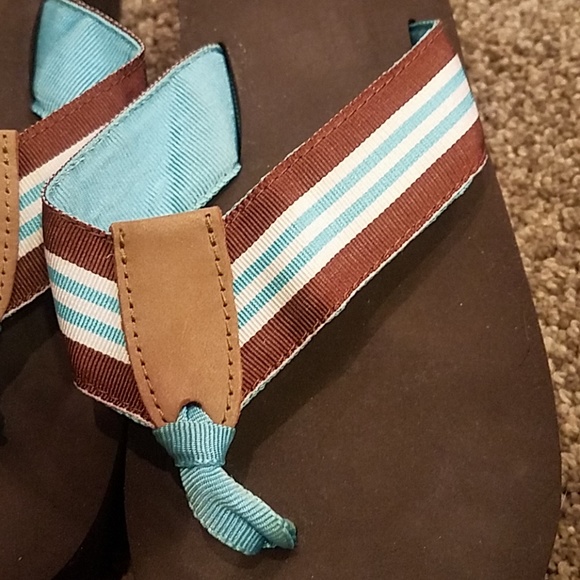 Size 6 Bass flipfops - Picture 2 of 6